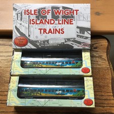 EFE 99935 Isle of Wight Island Line Trains Set “Dinosaur Livery” 80007 & 80107