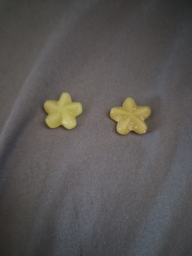 Gem auras daisy candle - daisy,
