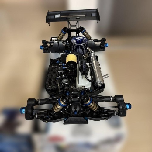 Team associated rc8b3 8 - rc8b3.1, 1/8