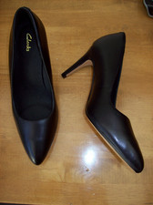 CLARKS CUSHION BLACK  LEATHER