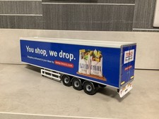 Corgi model truck 1:50 scale -