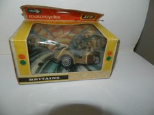 VINTAGE BRITAINS DEETAIL GERMAN MOTORCYCLE AND SIDECAR   9681