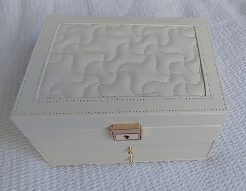 Jewellery box storage case - jewellery, p