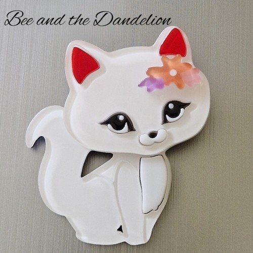 White cat kitten - /, modern