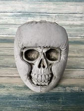 Stone Garden Boxing Skull Ornament Gothic Decorative Fishtank  Hand Crafted
