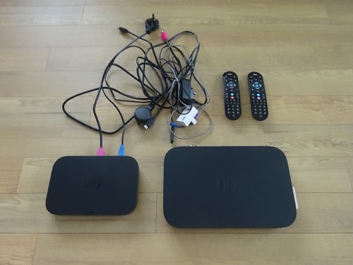 Sky box booster 2 x - +,