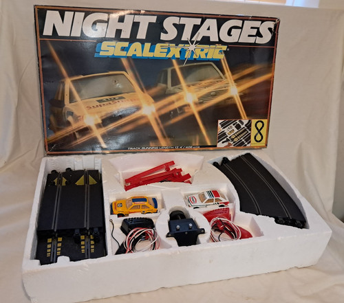 Scalextric night stages - night,