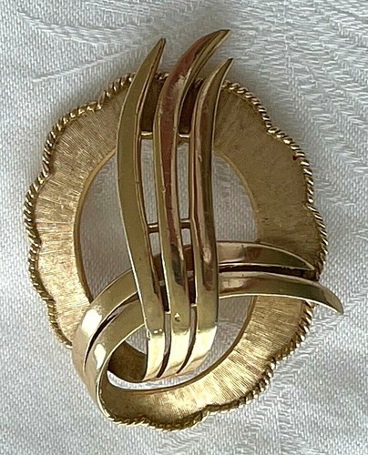 Crown trifari modernist brooch - crown,