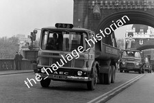 THH Truck Photos - AEC -
