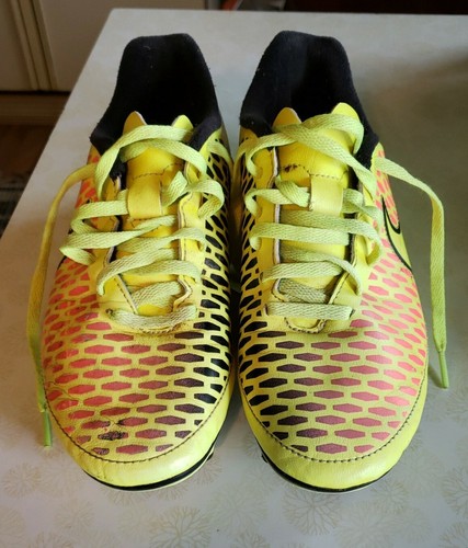 Pre owned nike - pre,