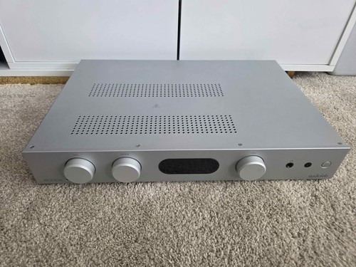 Audiolab 6000a stereo