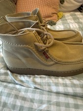 Levi’s Women’s RVN Suede