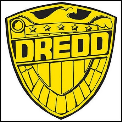 2000ad judge dredd badge - badge, iron