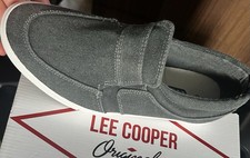Lee Cooper  Kenji Cvns Shoes SNR98 in a navy/White design, size UK 7 / EU 41.