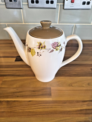 Beswick hazelnut coffee pot - beswick,