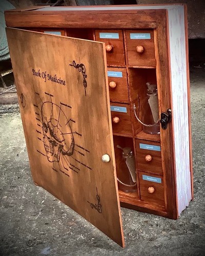 Assassins cabinet 14x14x3 - cabinet, “