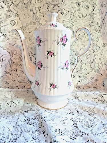 Vintage princess house tea pot - princess,