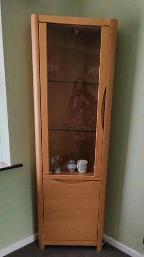 Corner display cabinet quality