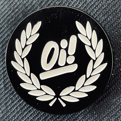 Skinhead metal enamel pin - oi!,
