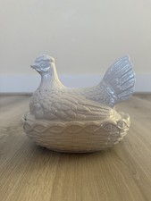 Vintage Portmeirion Hen On