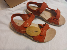 Comfortable Red leather Earth