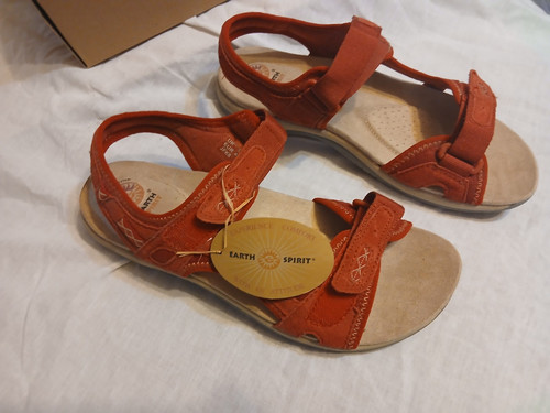 Comfortable red leather - leather, earth