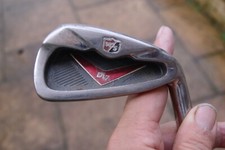 b WILSON STAFF Di7 Men 6 Iron