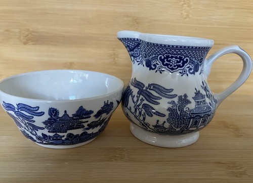 Churchill blue willow - blue, jug
