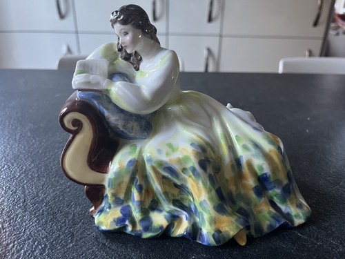 Royal doulton figurine - doulton,