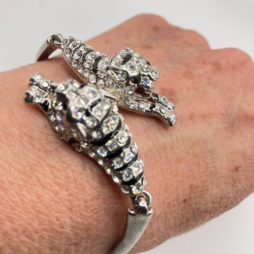Panther heads bracelet silver