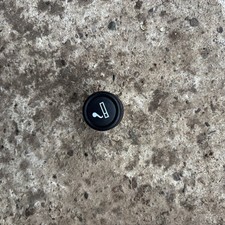 (154) 2003 LAND ROVER DISCOVERY 2 TD5. CIGARETTE LIGHTER