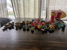 Moshi Monsters Normal/special/gold Figurines With Popcorn Bucket Figure Holder