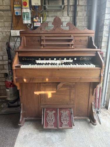 Chicago cottage organ - chicago, solid