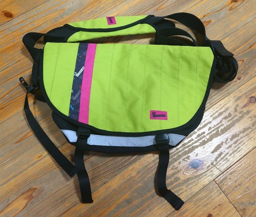 Crumpler the barney - the, rustle