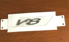 V8 BADGE FOR BENTLEY ASTON MARTIN RANGE ROVER ROLLS-ROYCE etc (1) MINT & UNUSED