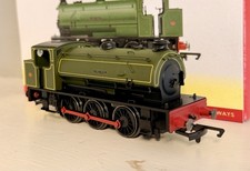 Hornby R3533 OO J94 0-6-0st