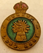 WORLD WAR TWO HOME FRONT BADGE WOMENS LAND ARMY LAND GIRLS