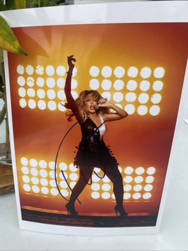 Tina turner hand signed photo - signed,