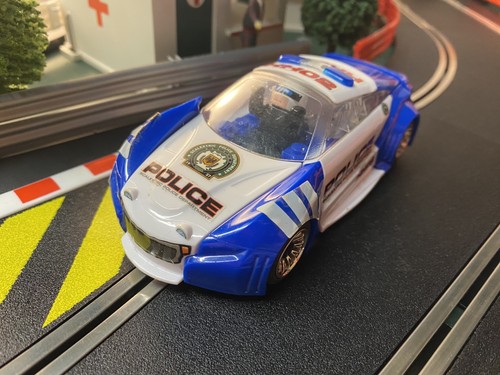 Scalextric lego type - type, police