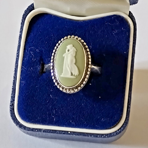 Wedgwood cameo ring sterling - ring,