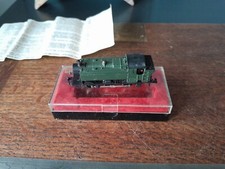GRAHAM FARISH 371-954 N GAUGE  -  94XX PANNIER TANK LOCOMOTIVE 9402 G.W.R. GREEN