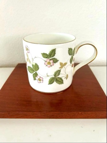 Wedgwood wild strawberry - wedgwood,
