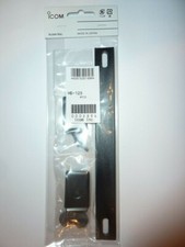 Icom MB-123 Carrying handle (handle + rubber feet) IC-9100 standard accessories*