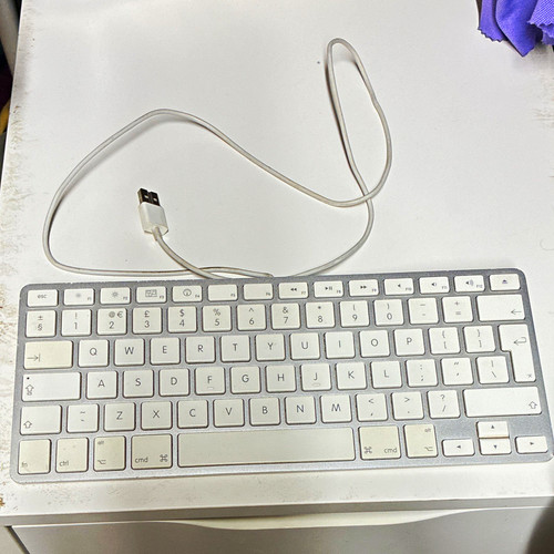 Apple a1242 wired - usb, keyboard