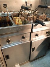 VALENTINE TWIN TANK 2 BASKET 3 PHASE FRYER WITH FILTRATION 4 CHIPS CHICKEN FISH