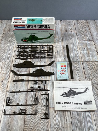 Monogram huey cobra 1 - monogram, 1/72