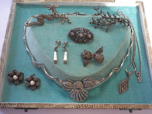 Job lot vtg - lot,