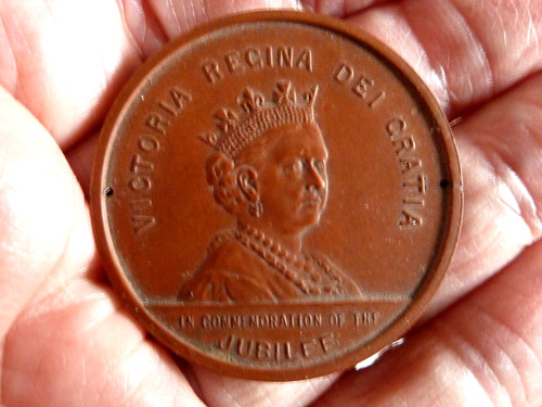 Red vulcanite golden jubilee - red,