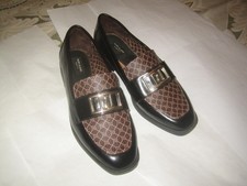 Ladies shoes ‘ RIVER ISLAND ‘ – black/brown – size 7 wide fit - good condition