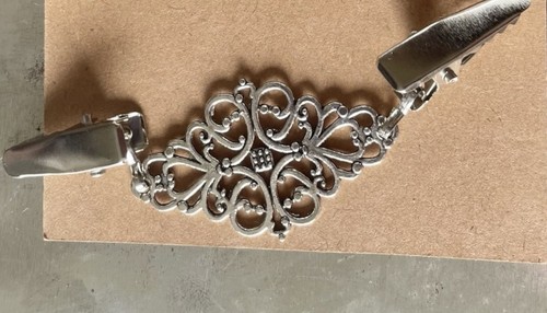 Cardigan shawl clip fastener - /shawl,